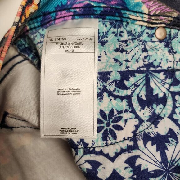 Roxy Blue Floral Tropical Jean Shorts Size 5 Low Rise Raw Fringe Hem - Picture 5 of 8